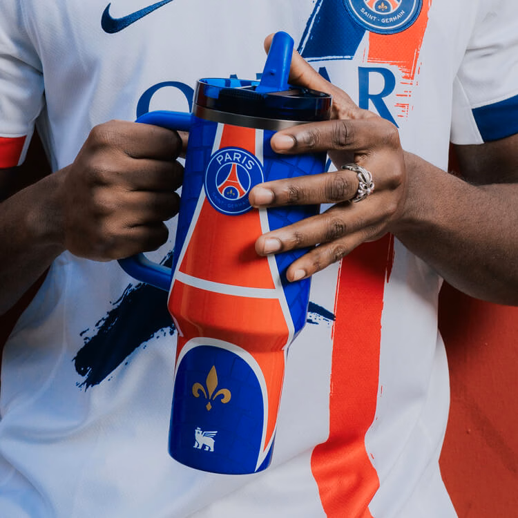 Stanley 1913 x Paris Saint-Germain Quencher® ProTour Flip Straw Tumbler | 1,18L